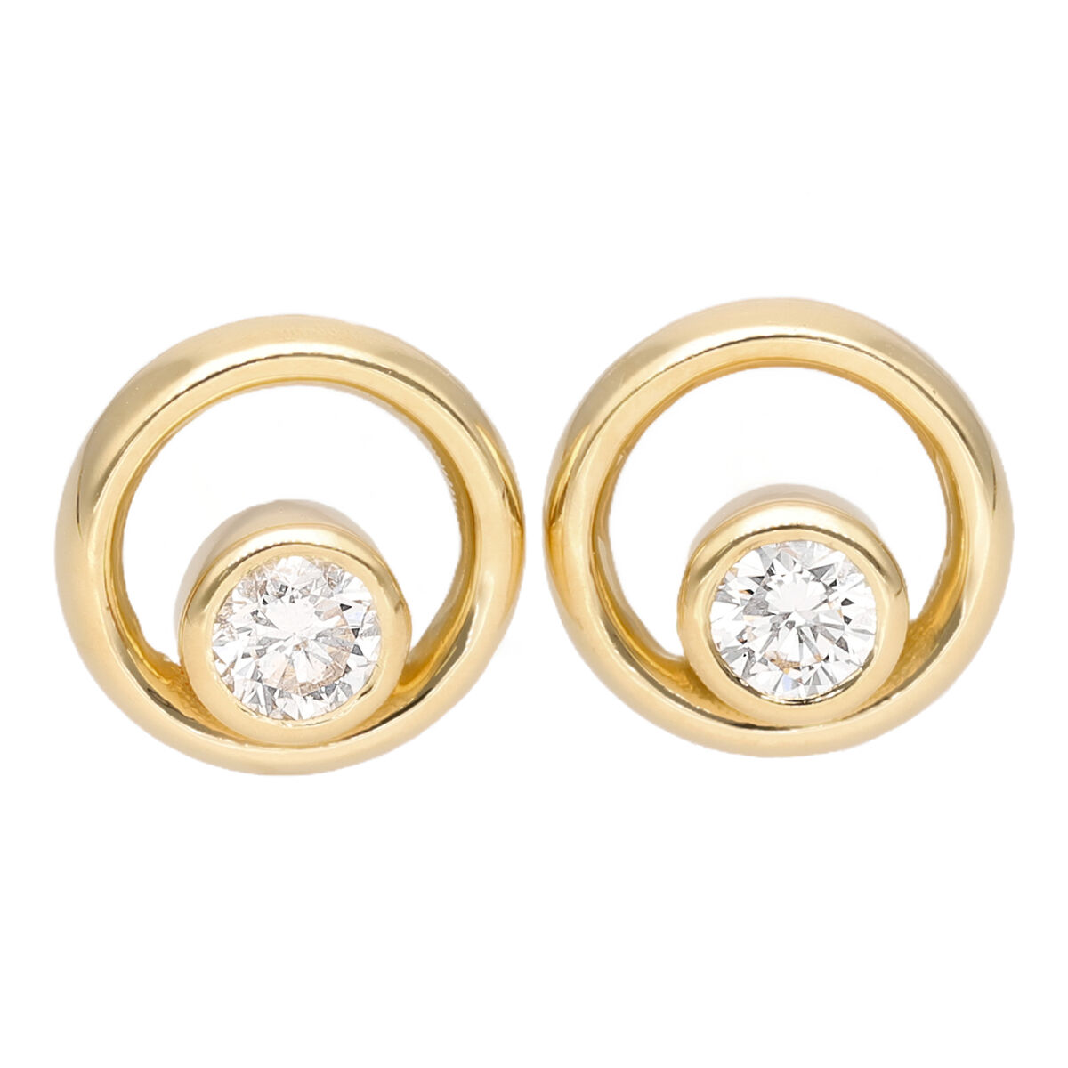 Amazon.com: ComfyEarrings CZ 4mm Crystal Prong Stud Earrings: Clothing,  Shoes & Jewelry